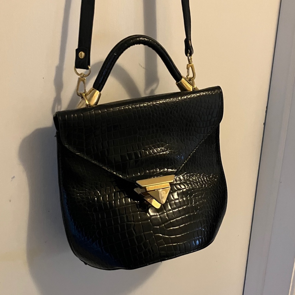 Elegant Black Crocodile-Embossed Handbag